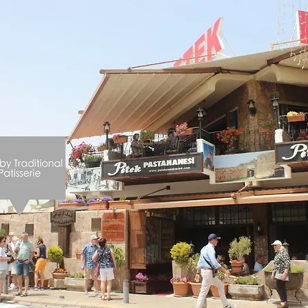 Lavender Homes, Walled *