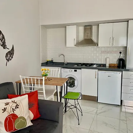 Lavender Homes, Walled