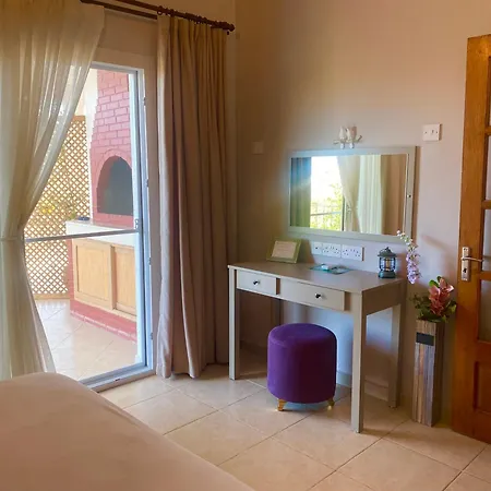 Lavender Homes, Walled