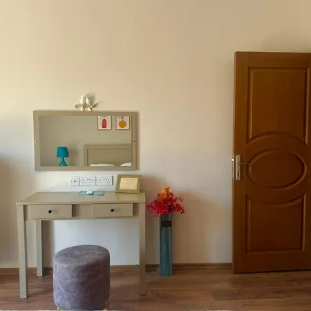 Lavender Homes, Walled