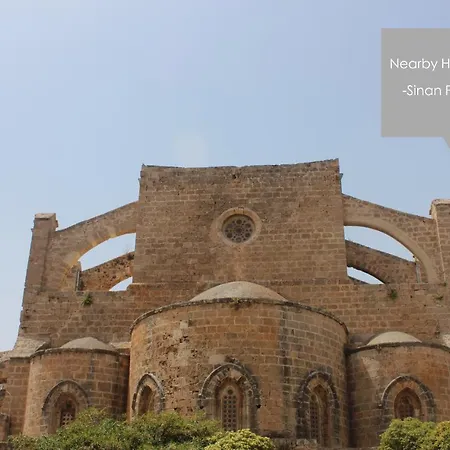 Apartment Lavender Homes, Walled