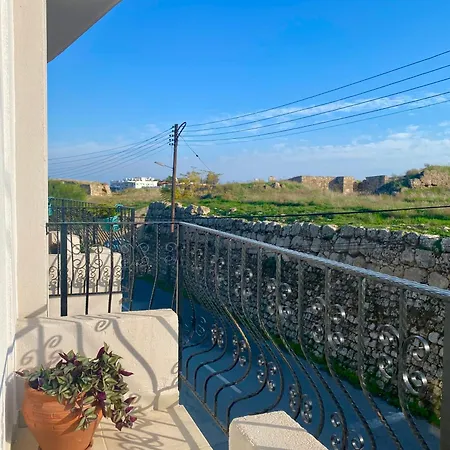 Lavender Homes, Walled