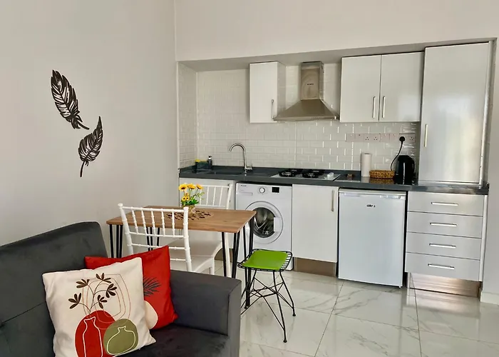 Lavender Homes, Walled