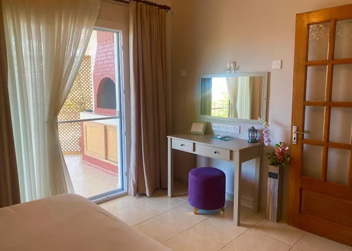 Lavender Homes, Walled