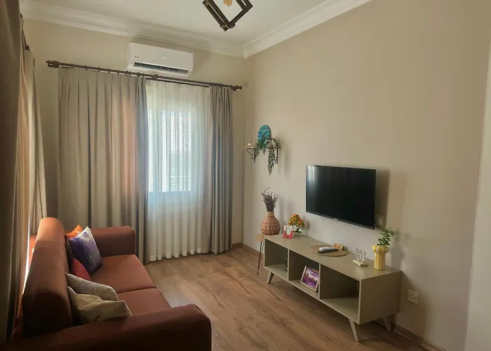 Lavender Homes, Walled Apartament